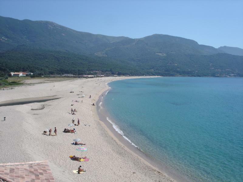 Residence U Melu Grand T3 Jaune A L'Etage Tiuccia Bagian luar foto