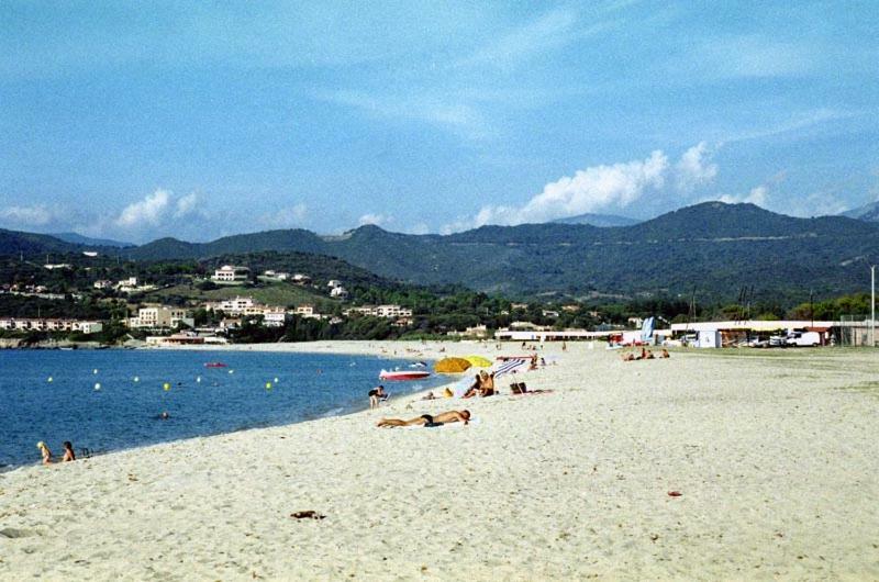 Residence U Melu Grand T3 Jaune A L'Etage Tiuccia Bagian luar foto